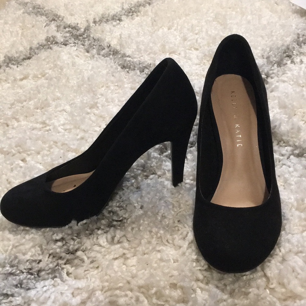 Black Velvet 4” Heels